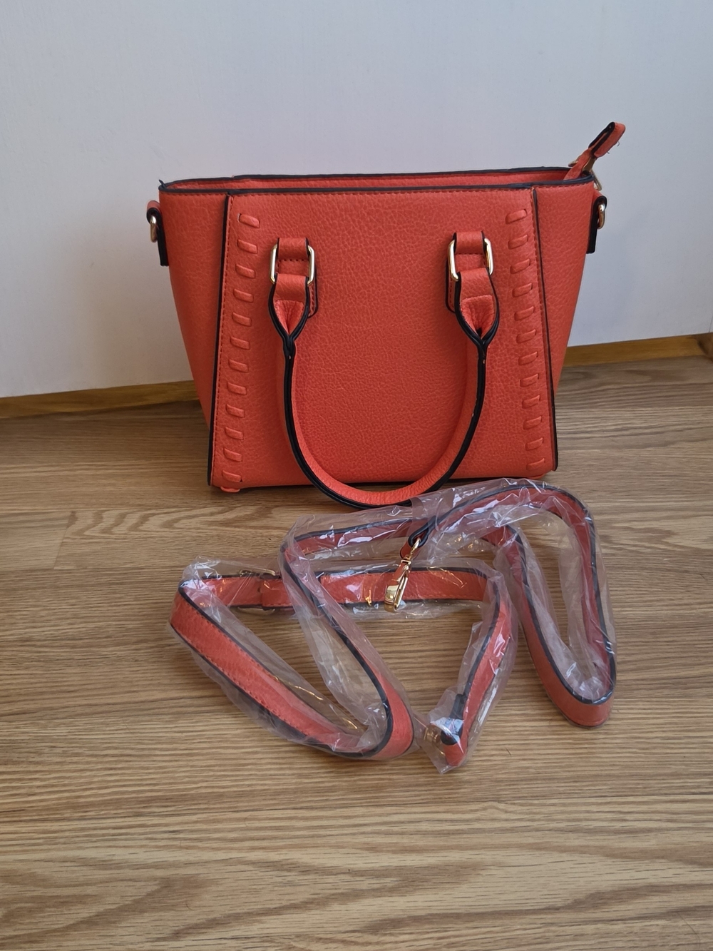 Women’s Coral Small Structured Tote Bag with Removable Strap NWOT